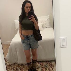 Meet your Posher, Tara